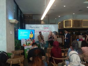 Herborist Juice for Skin, Solusi Kulit Glowing dan Juicy untuk Para Milenial dan Gen Z