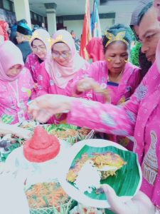 Ketua Umum ALIANSI WARTAWATI INDONESIA APRESIASI KENDURI DAN KIRAB AGUNG NUSANTARA 2022 SEBAGAI WADAH PEMERSATU BANGSA