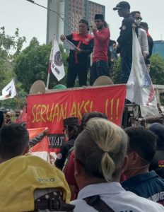 RATUSAN JURNALIS GERUDUG KEMENDAGRI, TUNTUT KEADILAN BAGI JURNALIS KARAWANG