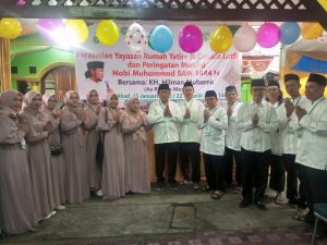 Drs. H. Husni Thamrin mendirikan Rumah Yatim Dan Dhuafa Lutfi