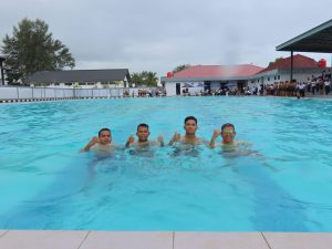 BRAVO, LANAL BINTAN MENJUARAI LOMBA RENANG ESTAFET ANTAR SATUAN TNI AL