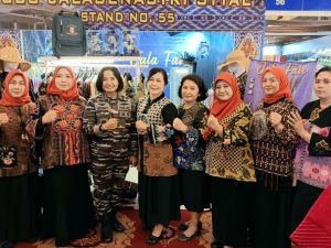 Komandan Lanal Bandung Beserta Jalasenastri Cabang 9 Korcab III DJA I Hadiri Jala Fair 2023