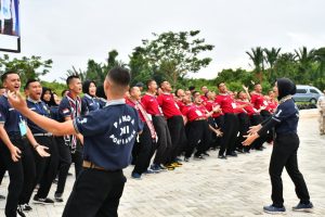 Danlantamal XII Beri Motivasi Kepada Calon Prajurit TNI AL Sebagai Bekal Tes Pantukhir Pusat
