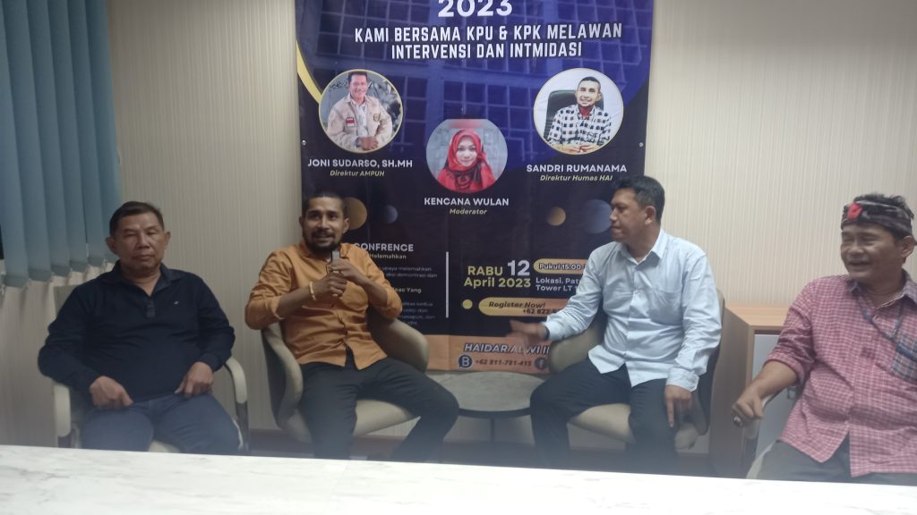 Sejumlah Elemen Konferensi Pers Bela Firli dan Hasyim Asy’ari