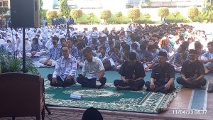 SEMARAKKAN RAMADHAN, SMPN 184 JAKARTA HADIRKAN UMMI PIPIK DIAN IRAWATI