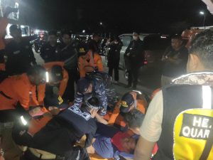 Gerak Cepat, Prajurit Posal Lampulo Lanal Sabang Evakuasi Crew Kapal MV. Majestic Island Di Selat Benggala Aceh