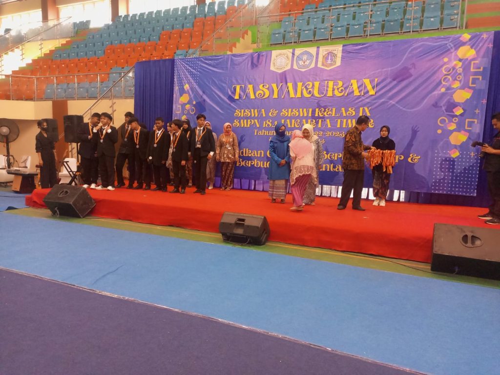 Hadiri Tasyakkuran SMPN 184 Jakarta, Ini Pesan Suci Listya Deviutami, S.I Kom, Ketua DPW GPIB DKI Jakarta