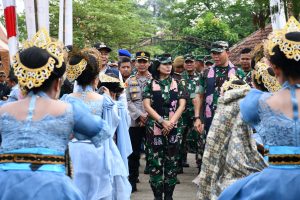 Komandan Lanal Bandung Pimpin Upacara Penutupan TMMD Ke-116 Tahun 2023
