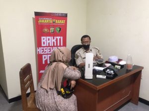 Sie Dokkes Polres Metro Jakarta Barat mengadakan kegiatan Pemeriksaan Kesehatan Gratis bagi masyarakat