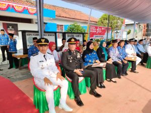 Kapolsek Buay Madang Hadiri Upacara Peringatan HUT RI Ke-78 Bersama Unsur Muspika.
