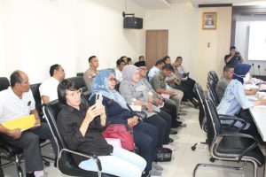 Tim Pusat Penelitian dan Pengembangan Kepolisian Negara Republik Indonesia (Puslitbang Polri) yang dipimpin oleh Kombes Pol Drs Azis Saputra melakukan kunjungan ke Polres Metro Jakarta Barat