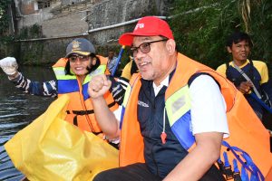 Sambut Peringatan Hari Jadi Ke – 78 TNI Angkatan Laut Tahun 2023, Lanal Bandung Gelar Program Kali Bersih (Prokasih) Nasional Tahun 2023 Secara Serentak
