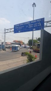 Warga Minta Dishub DKI Tertibkan Bus Penumpang Parkir di Bahu Jalan Kawasan Terminal Tanjung Priok