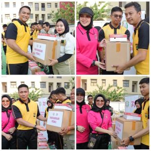 Polres Metro Jakarta Barat bersama dengan Bhayangkari Cabang Metro Jakarta Barat melaksanakan acara olahraga bersama
