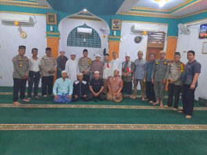Menjaga Kondusifitas Pemilu: Kapolsek Metro Tamansari Gencar Sosialisasi Lewat Shubuh Berjamaah