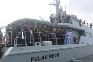 Mengenang Jasa Pahlawan Yang Gugur di Laut, Lanal Bengkulu Gelar Tabur Bunga di Laut