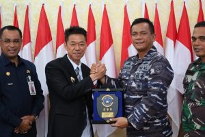 Kunjungan Kerja Ke Kabupaten Rokan Hilir, Danlanal Dumai Tandatangani Lahan Pinjam Pakai Posal Bagansiapiapi