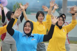 Olahraga Bersama Dalam Rangka HUT Ke-61 Kowal di Lanal Dumai