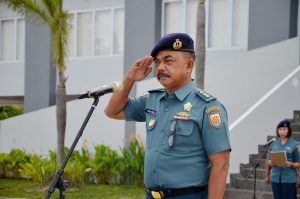 Upacara Bendera Tujuh Belasan, Palaksa Lanal Dumai Bacakan Amanat Panglima TNI