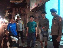 Unit Samapta Polsek Johar Baru Himbau dan Bubarkan Anak-anak Remaja Yang Nongkrong Tengah Malam