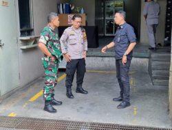 TNI-Polri Melaksanakan Patroli Dialogis Dan Kunjungan Gedung Atria