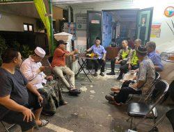 Aiptu Prayoga Diskusi Dengan Warga Rw 04