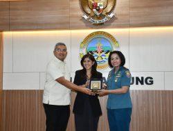 Komandan Lanal Bandung Terima Kunjungan Kerja Ketua Tim Komisi I DPR RI di Mako Lanal Bandung