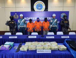 DANLANTAMAL I APRESIASI F1QR LANAL DUMAI ATAS PENANGKAPAN NARKOBA DI PERAIRAN SELINSING BENGKALIS RIAU