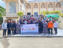 Gerakan Jumat Berbagi, Prajurit Posal Gunungsitoli Laksanakan Pembagian Makanan Kepada Jama’ah Masjid Al- Furqan dan Warga Sekitaran Kota Gunungsitoli