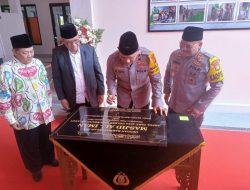 Wakapolda Metro Jaya Resmikan Masjid Al-Iman Tangerang Selatan