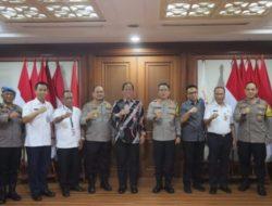 Kapolres Metro Jakarta Utara ke Kantor Walikota Administrasi Jakarta Utara