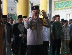 Kapolres Metro Jakut Jum’at Curhat di Masjid Al Mukhlisin Penjaringan