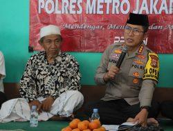 Jumat Curhat Kapolres Metro Jakarta Utara di Masjid Al Bahrul Amieq Sunter Jaya Tanjung Priok