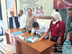 Wakapolsek Cilincing Hadiri Penandatanganan Deklarasi Netralitas ASN, TNI- Polri dalam Penyelenggaraan Pemilihan Gubernur dan Wakil Gubernur DKI Jakarta 2024