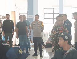 Kunjungan Wakapolres Metro Jakut dan Kapolsek Kelapa Gading dalam Rangka Peninjauan Giat Rekapitulasi Penghitungan Suara di PPK Kelapa Gading