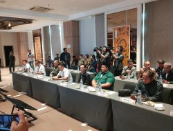 Rapat Pleno Rekapitulasi Hasil Penghitungan Perolehan Suara Tingkat KPU Administrasi Jakarta Utara Pilkada DKI