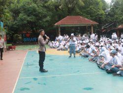 Polsek Kelapa Gading Gelar Program “Police Goes to School” di SMAN 72 Jakarta