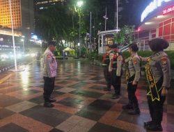 Patroli Gabungan Polsek Menteng Bersama Polwan Di Jalan Mh Thamrin Untuk Ciptakan Situasi Aman Kondusif
