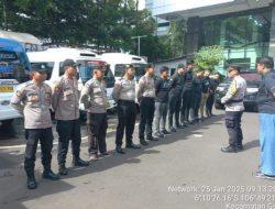 Polsek Metro Gambir Perkuat Pengamanan Sidang PHPU Pilkada 2024 di Mahkamah Konstitusi
