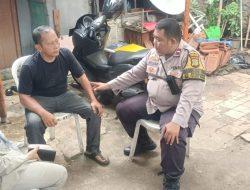 Patroli Dialogis Bhabinkamtibmas Kelurahan Petamburan Siang Hari Pemukiman RW 07