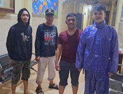 Patroli Gabungan Bhabinkamtibmas Kartini Dan Warga Pantau Genangan Air