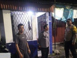 Bhabinkamtibmas Johar Baru Sambang Poskamling, Wujudkan Lingkungan Aman Tanpa Tawuran