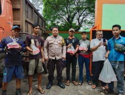 Kepedulian Polsek Sawah Besar Bersama Tokoh Masyarakat Kepada Warga