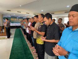 Polri Berduka, Sholat Ghaib Digelar untuk 3 Anggota yang Gugur