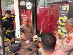 Tim Kesehatan Polda Metro Jaya Lakukan Pemeriksaan Kesehatan Personel Pos Yan Stasiun Gambir