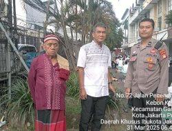 Polsek Metro Gambir Laksanakan Pengamanan Shalat Idulfitri 1446 H di Masjid Al-Istiqomah