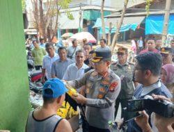 Kapolres Metro Jakarta Utara Cek Harga dan Ketersediaan Bahan Pokok di Pasar Waru Selama Ramadhan