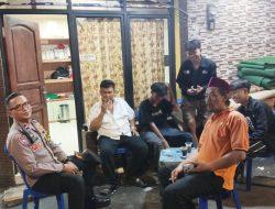 Sambang Pos Sekretariat RW, Bhabinkamtibmas Kampung Rawa Ajak Ketua RW, Pengurus RT, dan Satkamling Tingkatkan Keamanan Wilayah Libur Lebaran