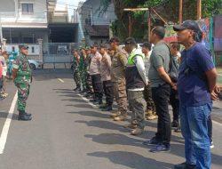 Polsek Cempaka Putih Tertibkan Atribut Ormas, Wujudkan Lingkungan yang Aman dan Nyaman