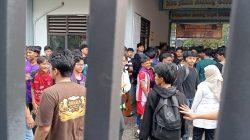 Aliansi Gabungan Banten Peduli Desak Kepala SMAN 4 Kabupaten Tangerang Transparan, Aksi Lanjutkan Tekanan Hingga Pintu Sekolah Terkunci